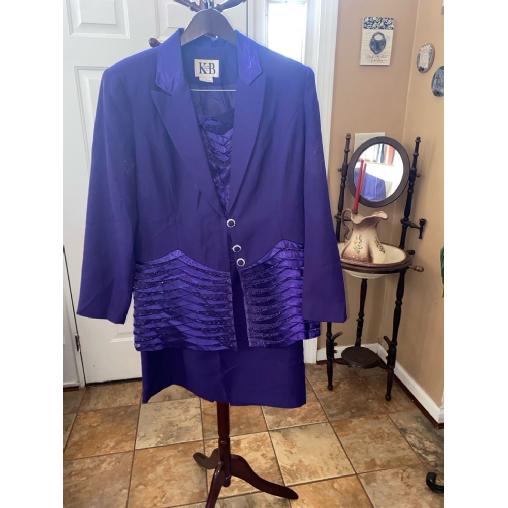 Women's KB Skirt Suit Size 14 Purple